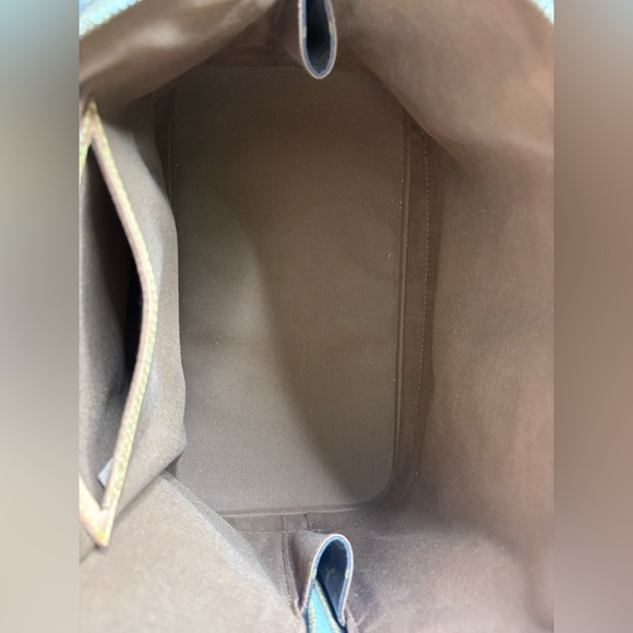 Louis Vuitton Alma - Picture 10 of 16